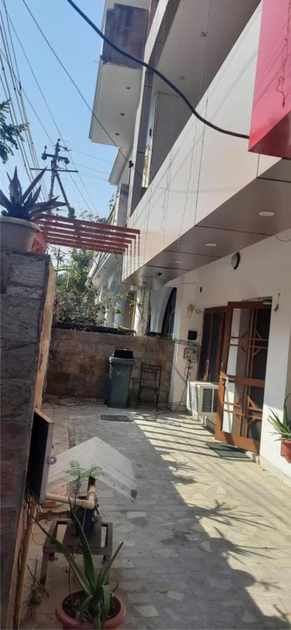 Anh Hotel Lucknow Exterior photo